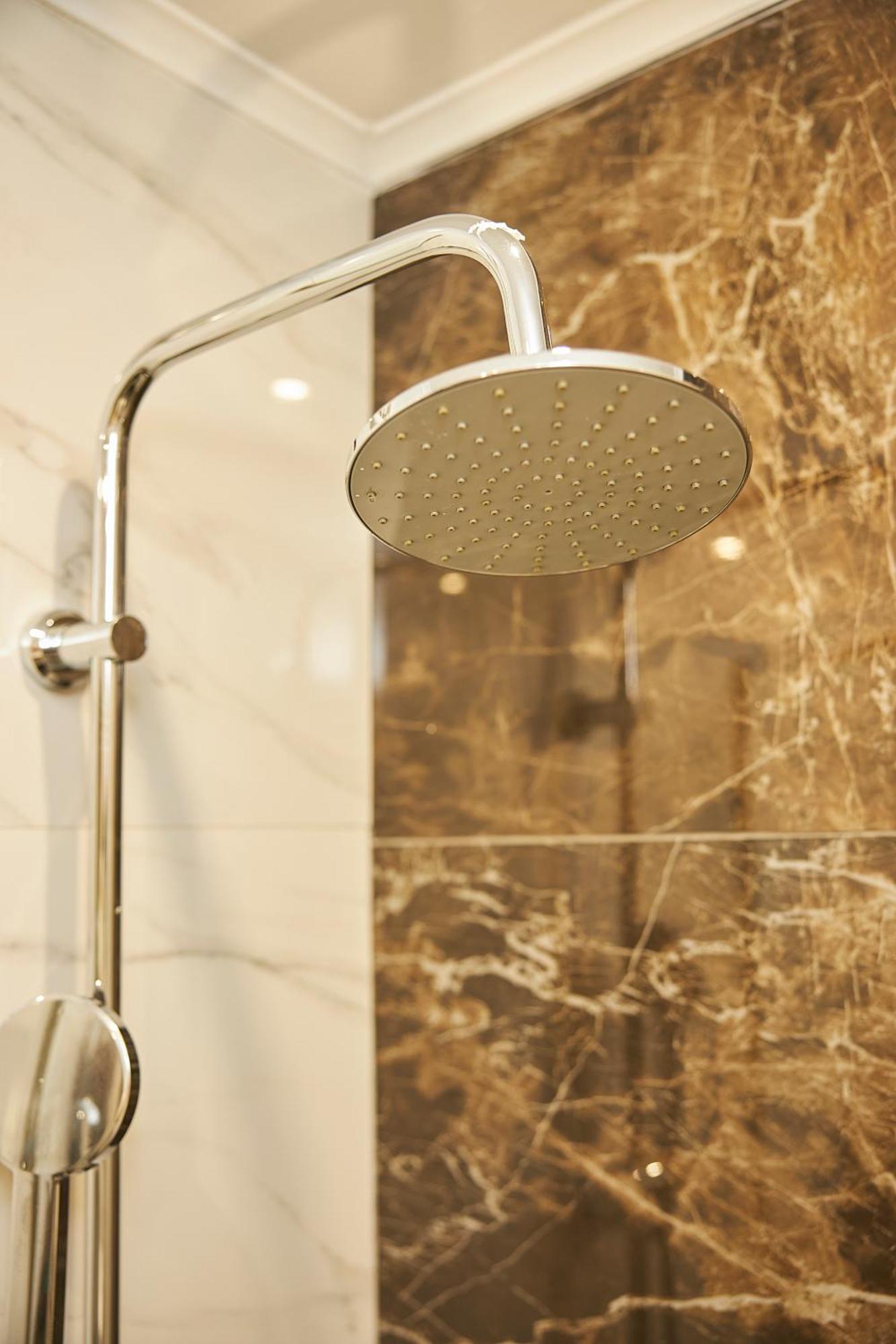 Marble Shine Apartment Near The City Center By Binobi! Soluň Exteriér fotografie